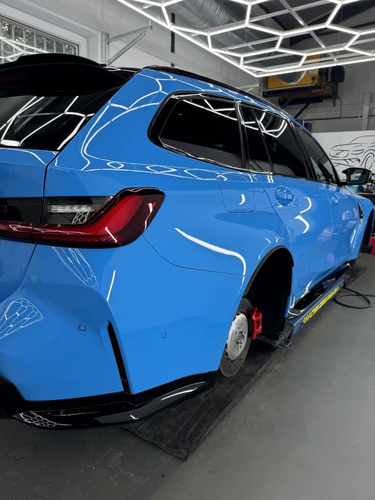 Hochwertige Lackversiegelung Keramik Versieglung Artdeshine Erleben Sie hochwertige Fahrzeugaufbereitung in Jüchen.